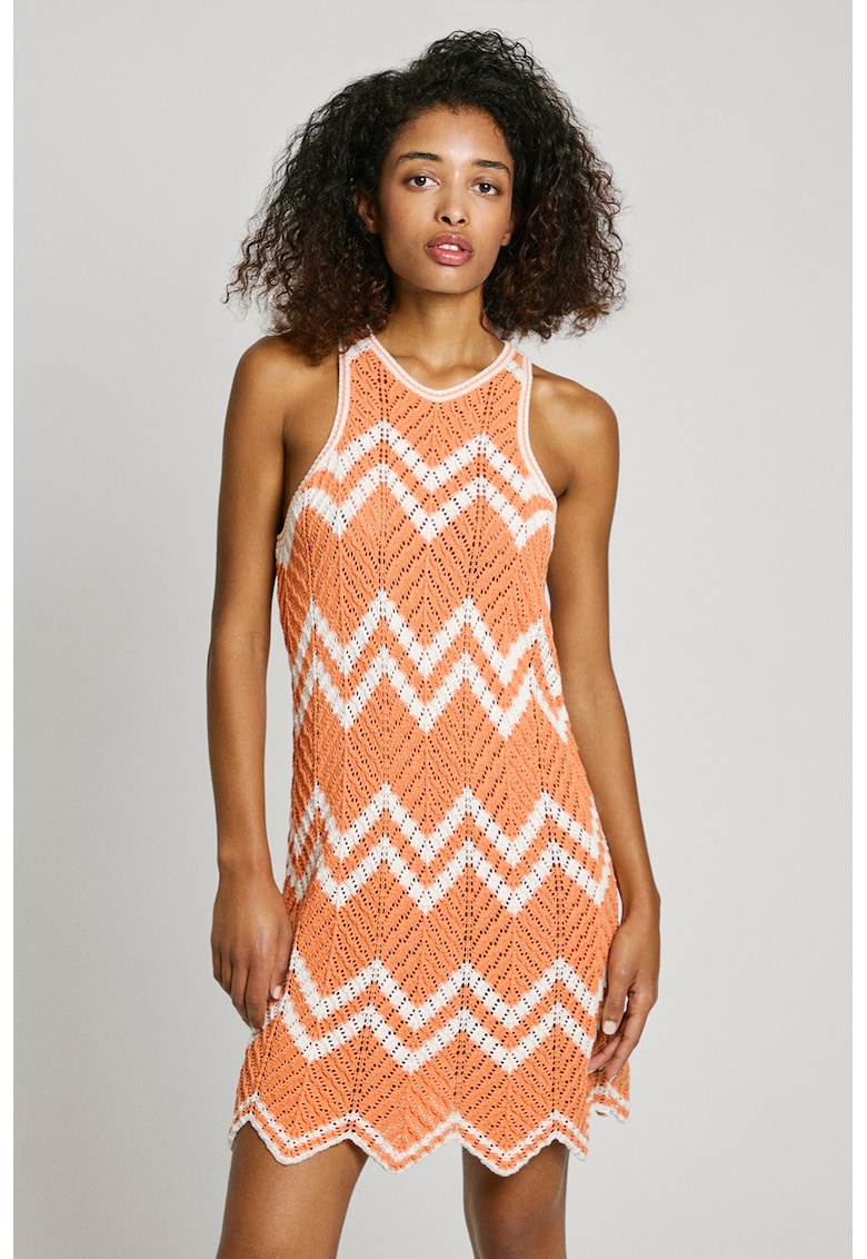 Rochie tricotata cu model
