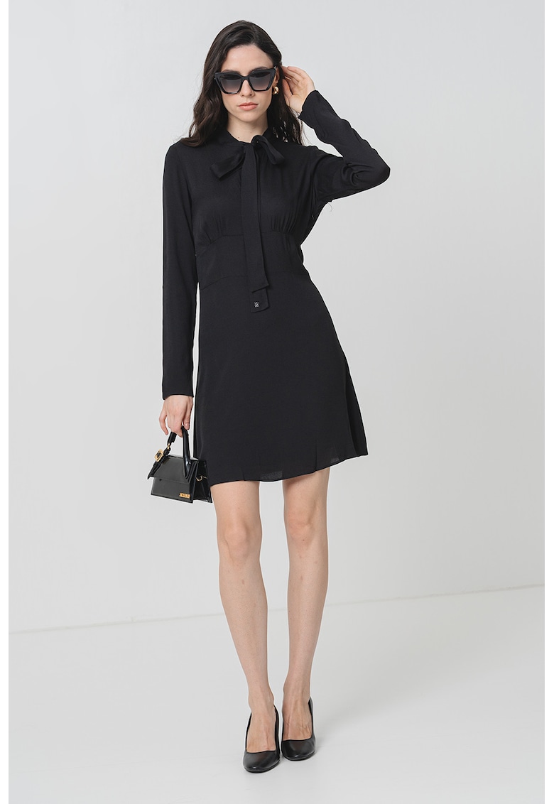 Rochie uni evazata