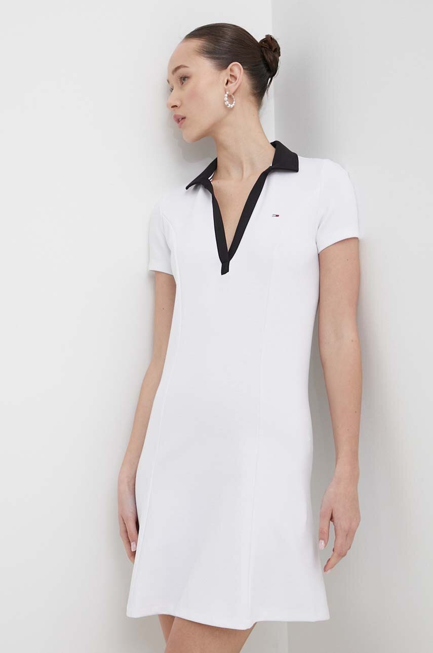Tommy Jeans rochie culoarea alb