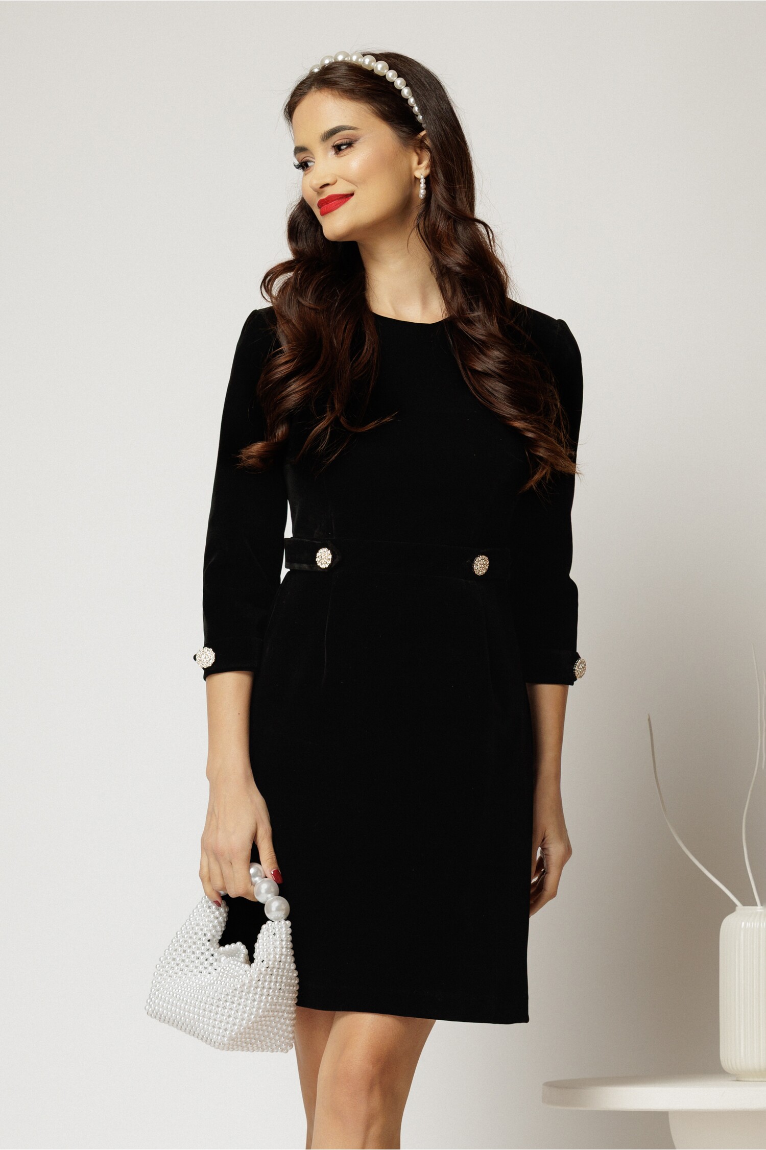 Rochie DY Fashion din catifea fixa neagra cu nasturi pe talie