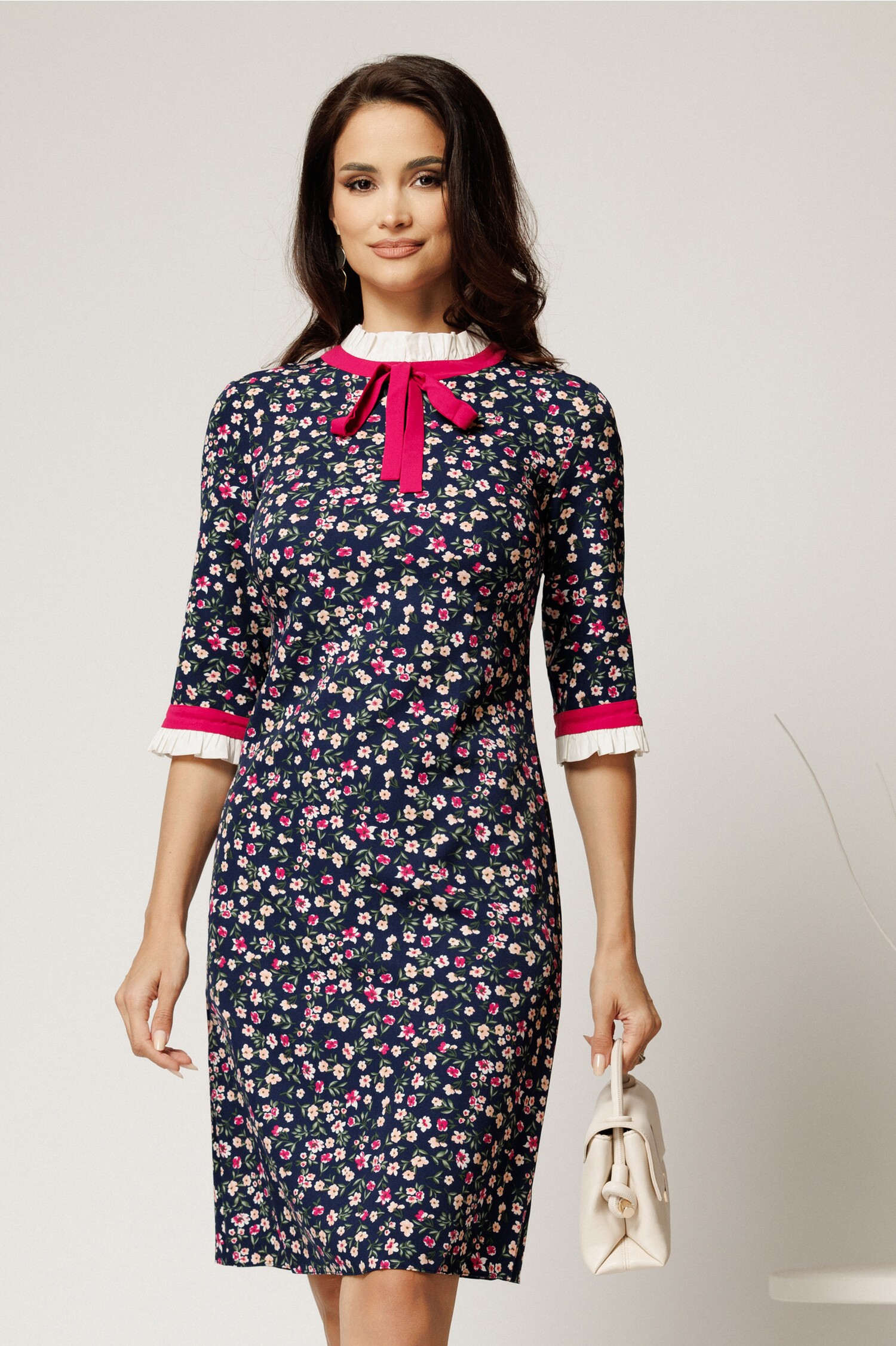 Rochie DY Fashion office din stofa bleumarin cu flori fucsia si mansete din poplin