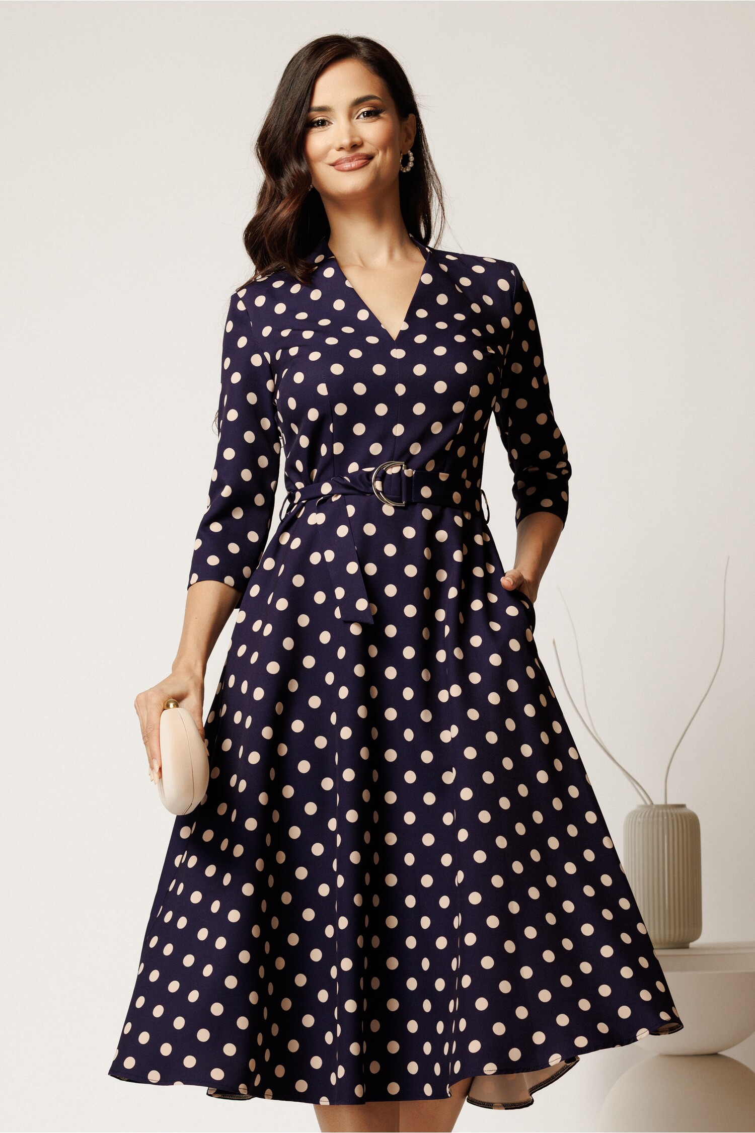 Rochie midi bleumarin cu buline din stofa cu cordon in talie