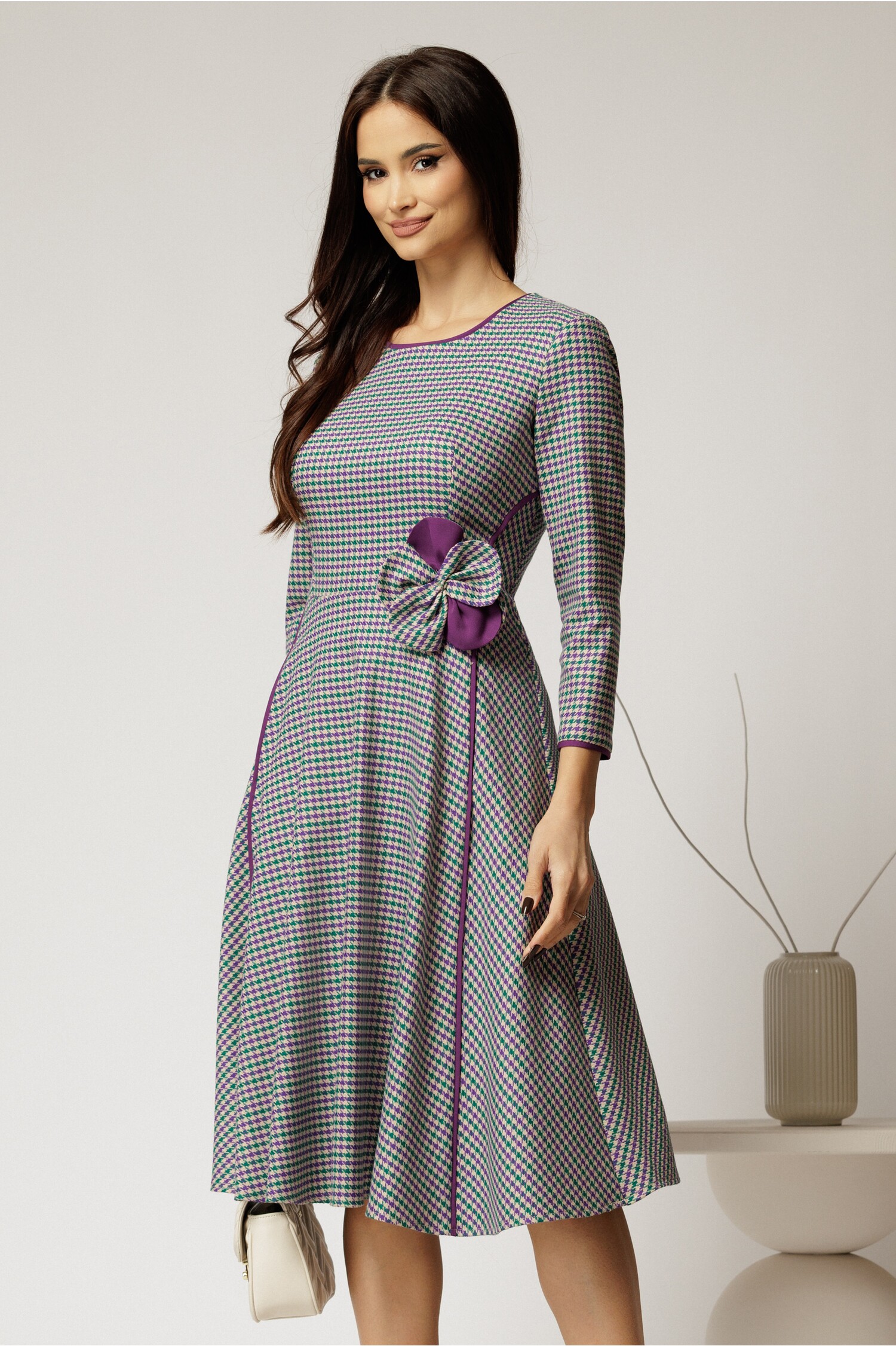 Rochie midi din stofa carou verde si finisaje mov