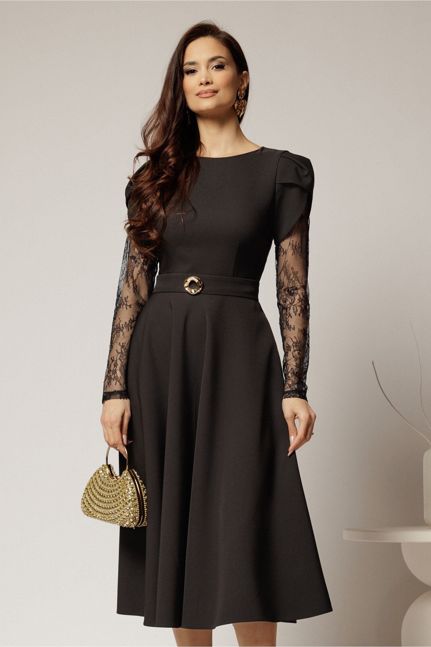 Rochie midi neagra cu maneci din dantela si cordon detasabil