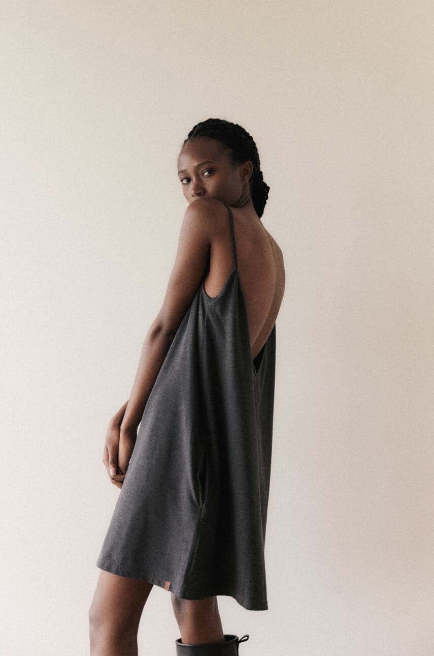 MUUV. rochie #surfgirl