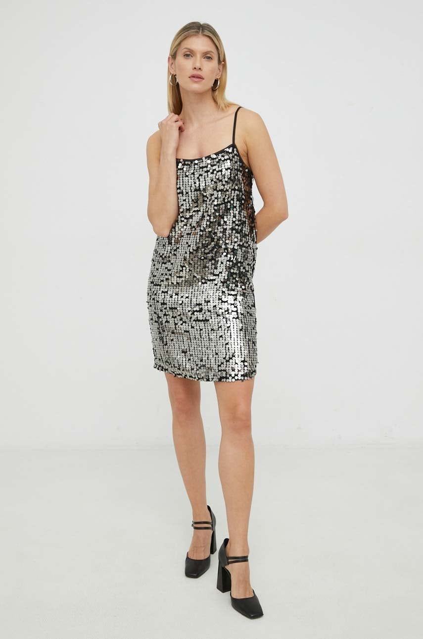 Gestuz rochie