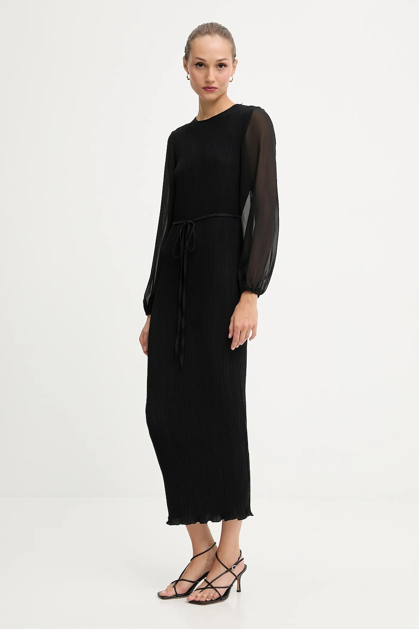 Never Fully Dressed rochie