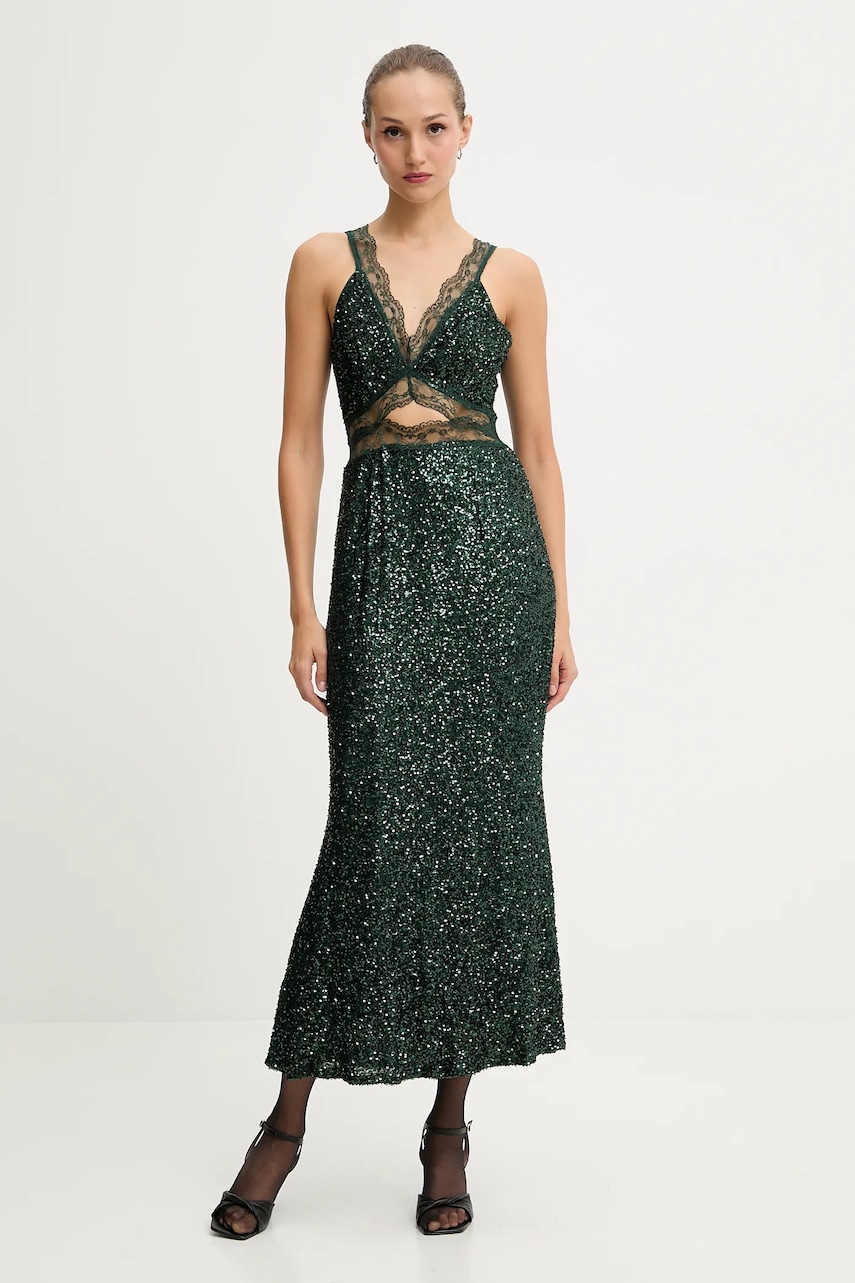 Never Fully Dressed rochie