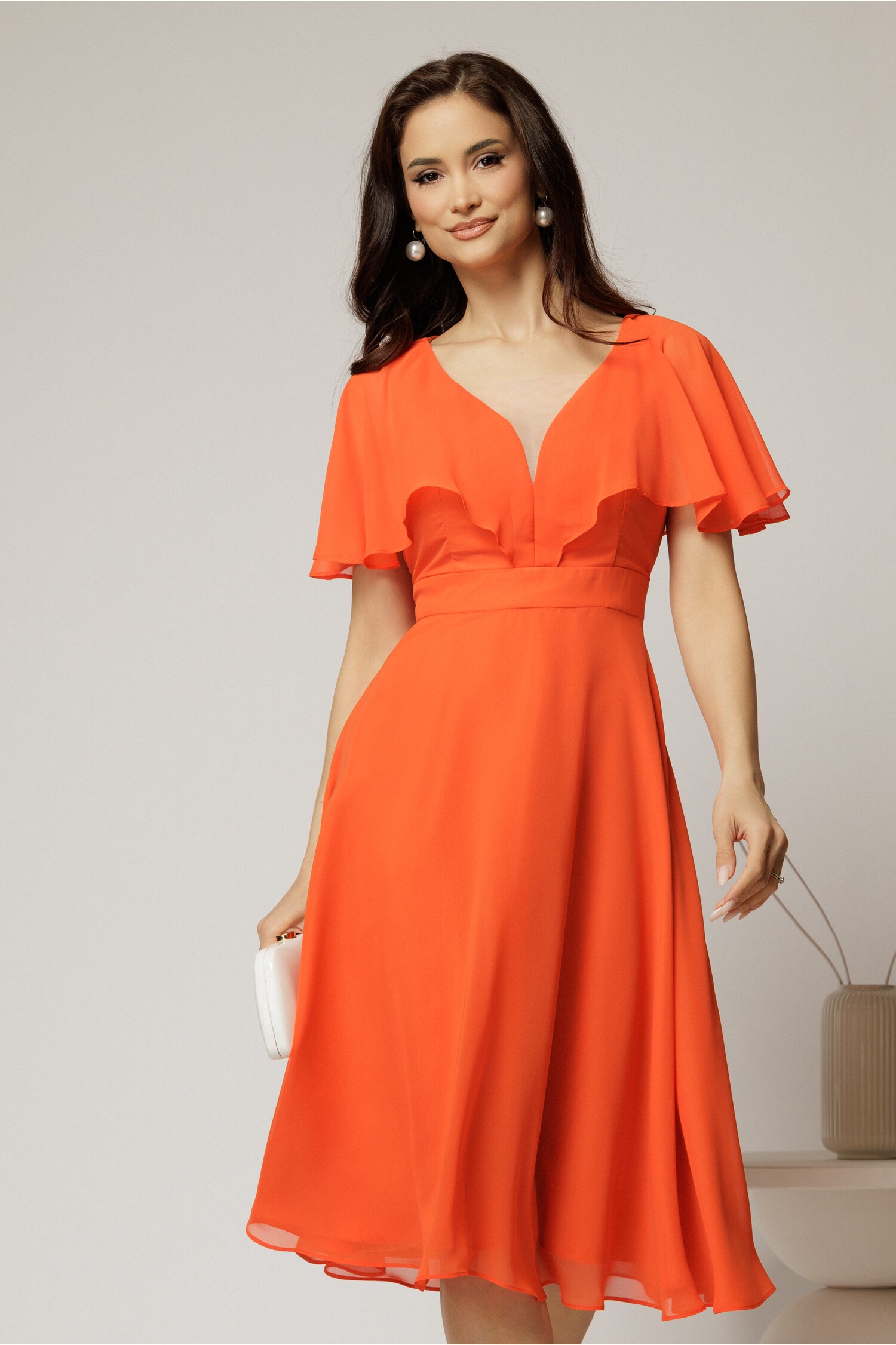 Rochie midi din voal oranj cu maneci evazate si decolteu adanc
