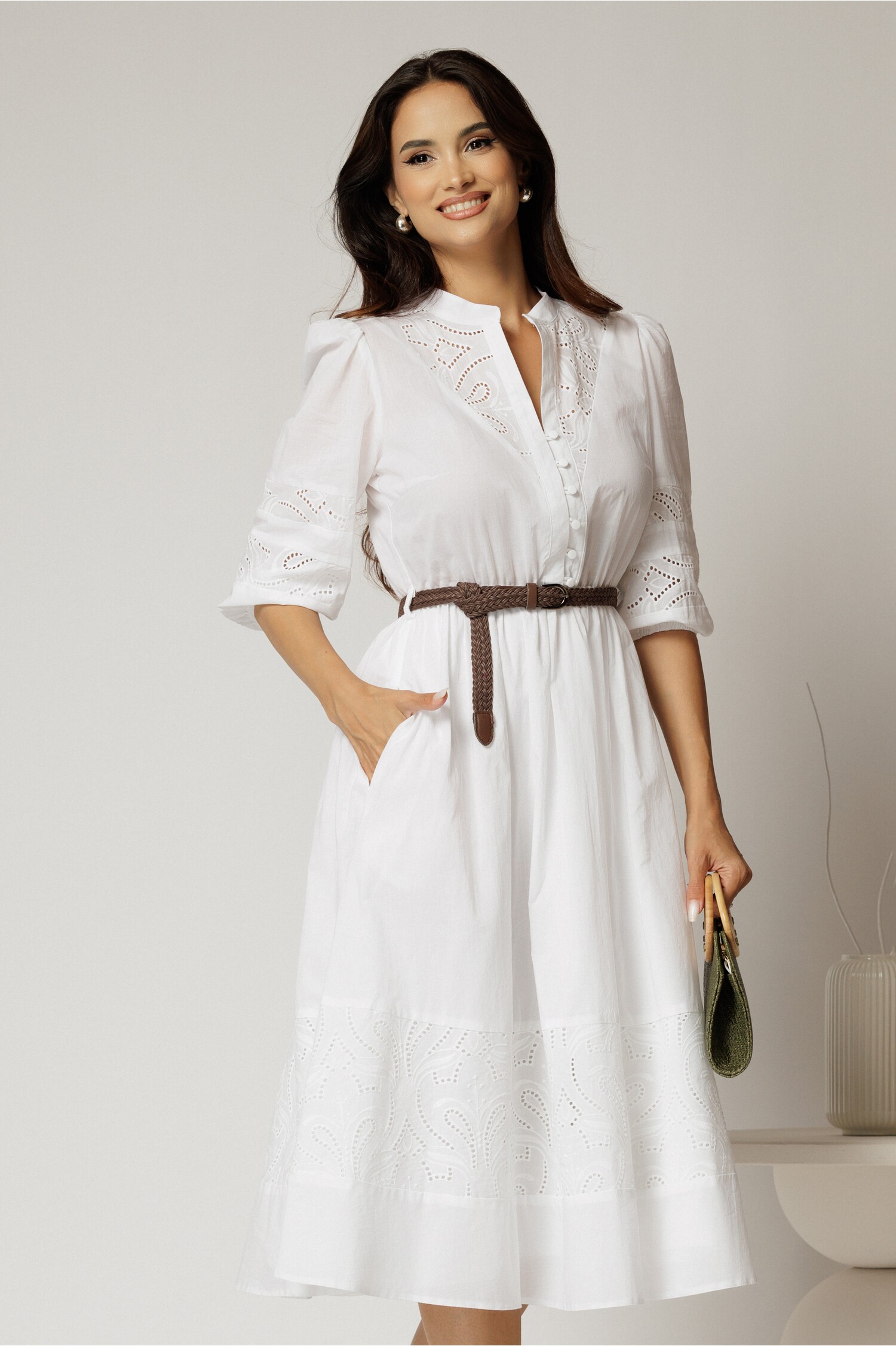 Rochie DY Fashion alba din bumbac cu insertii perforate si curea in talie