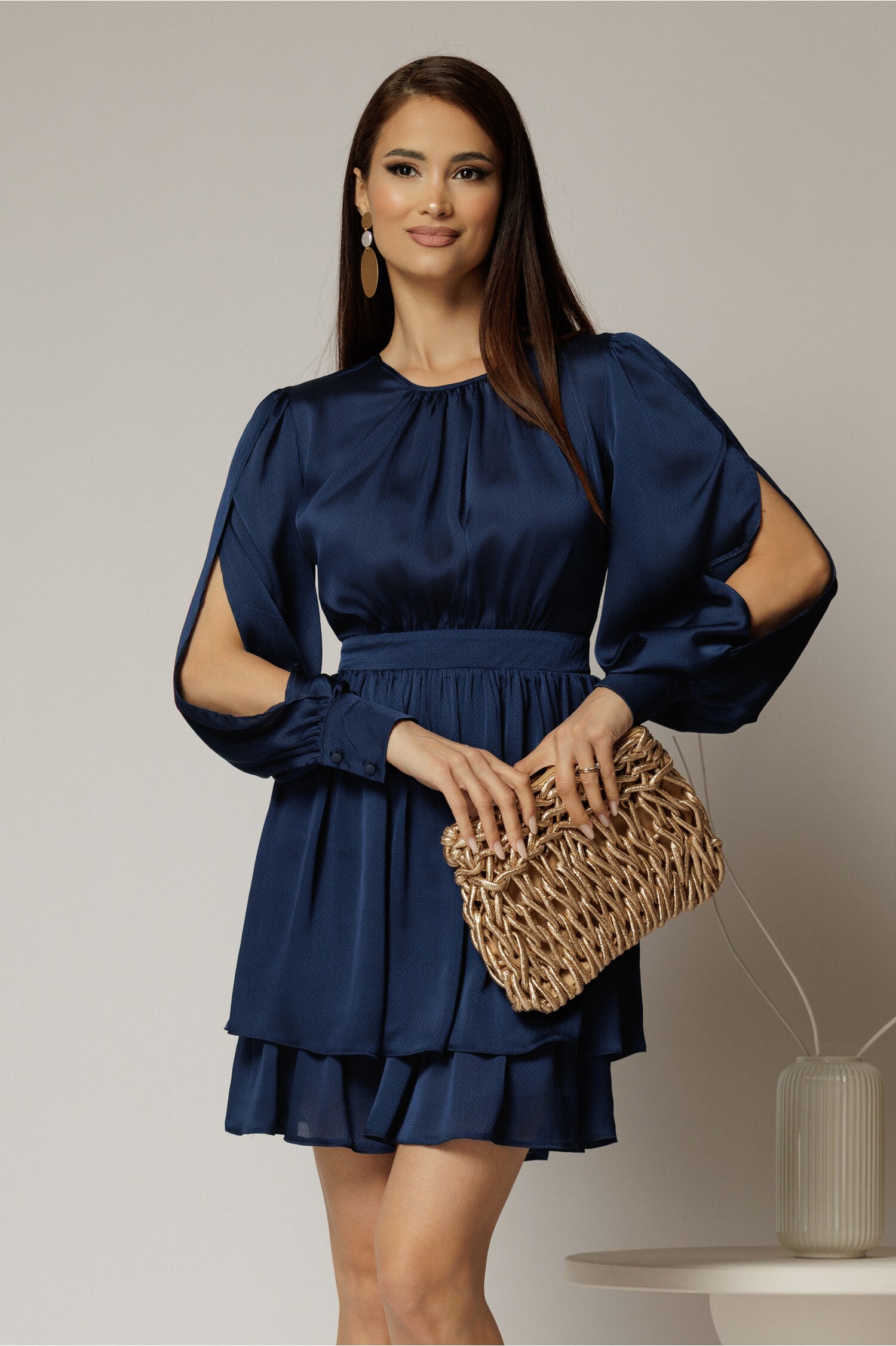 Rochie DY Fashion bleumarin scurta din voal cu manecile sparte si fusta suprapusa