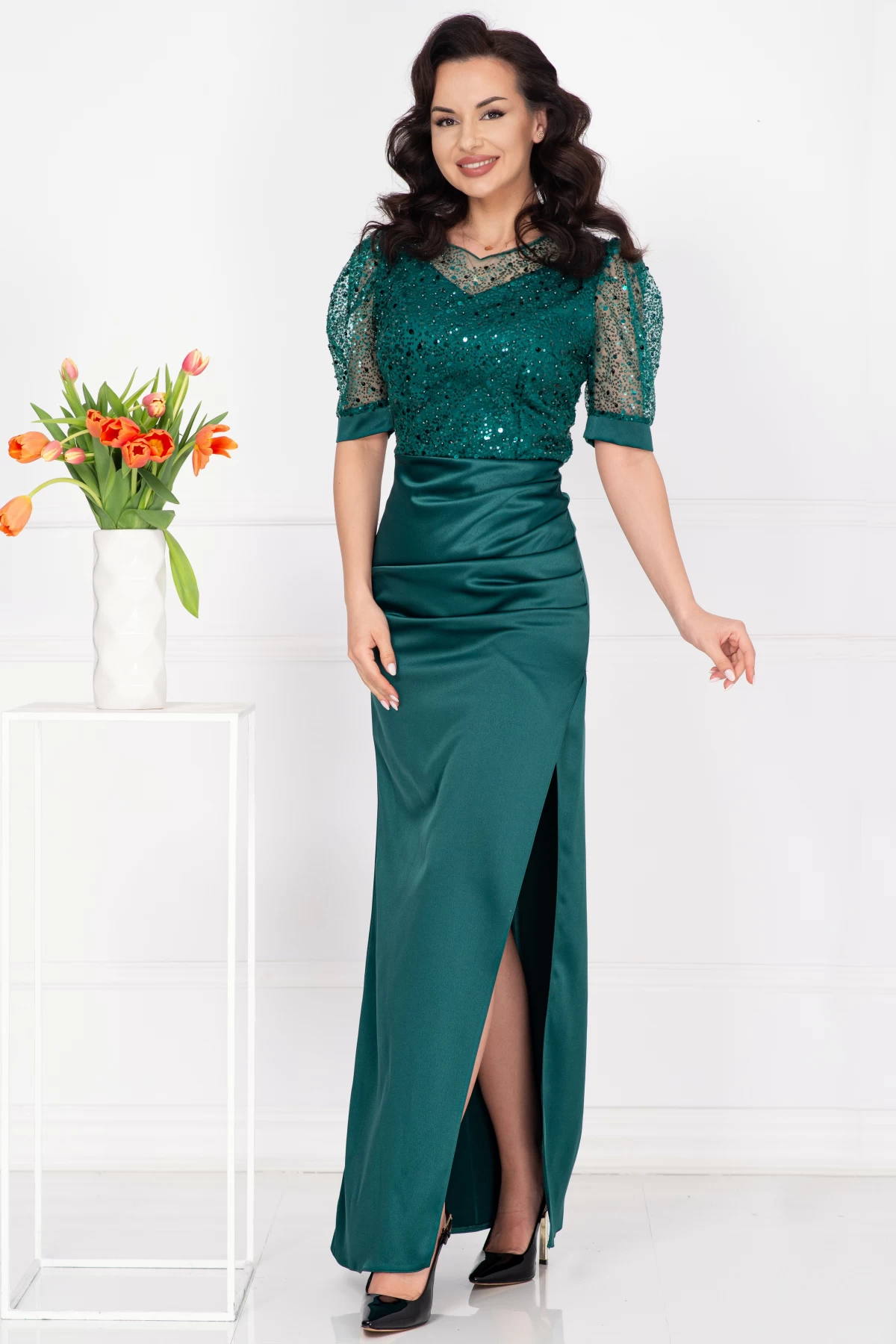 Rochie de seara Sophia verde din tafta cu bust din paiete