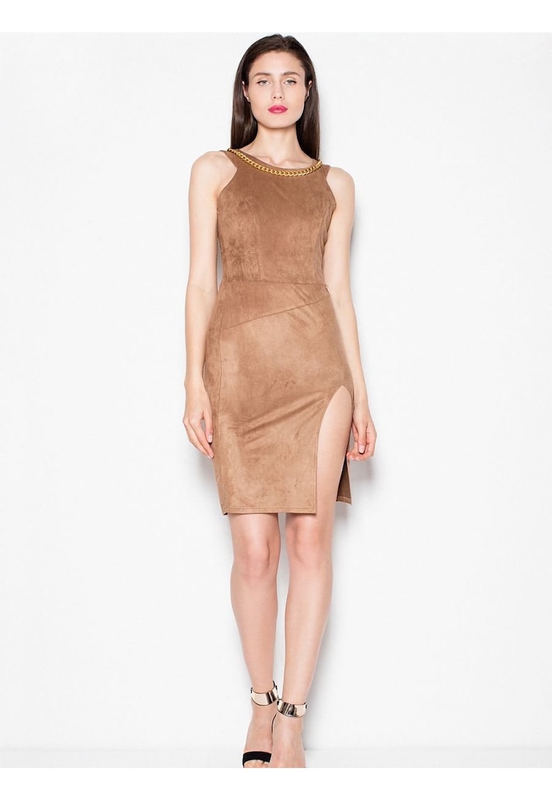 Rochie de seara maro - piele intoarsa - decolteu adanc - cu colier bijuterii