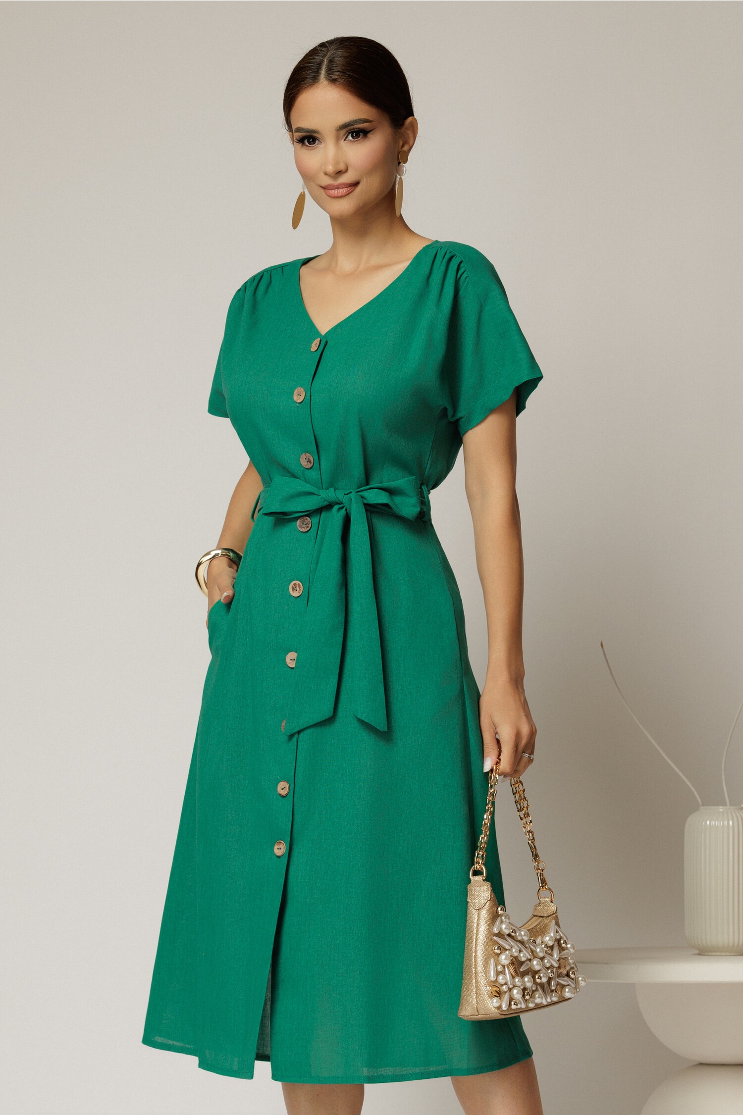 Rochie midi verde de zi din in tip camasa cu manecile scurte