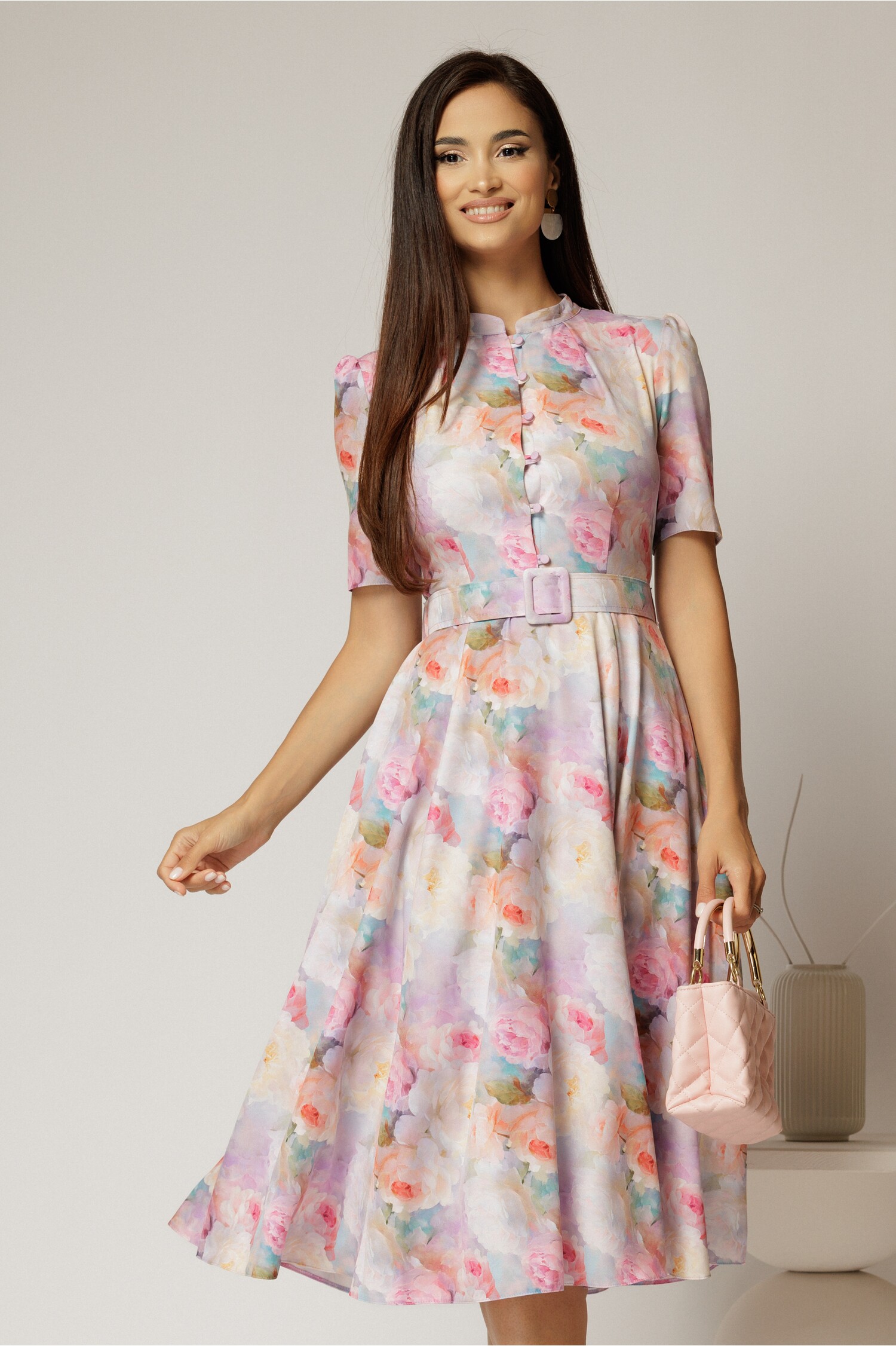 Rochie DY Fashion midi cu imprimeu lila in clos din triplu voal cu nasturi la bust si curea in talie